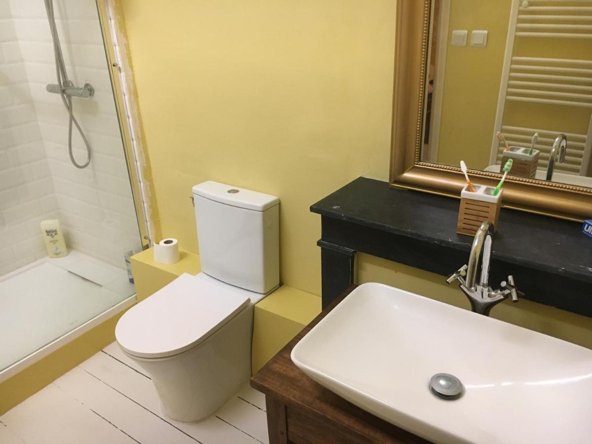 Chambres D'Hotes Montbron Luchapt Eksteriør billede